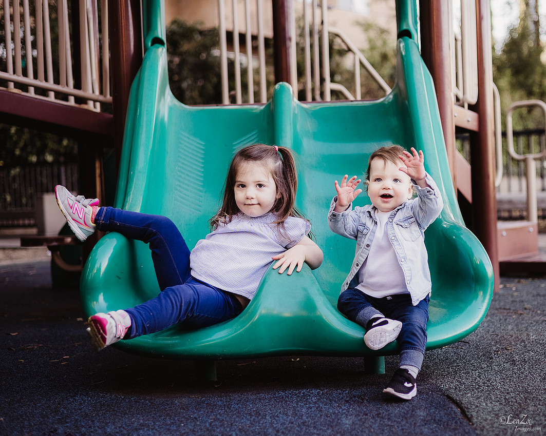 Siblings' birthday photo session at Poinsettia, LA.