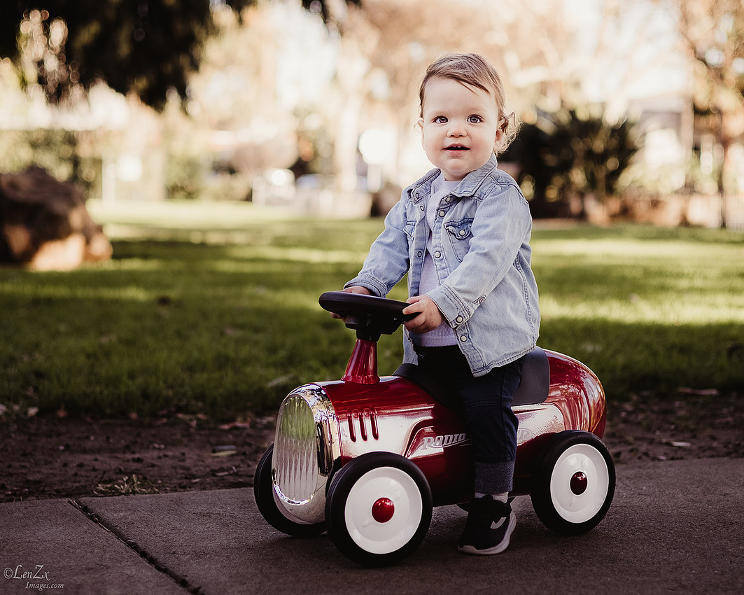 First Birthday photo session at Poinsettia, LA.